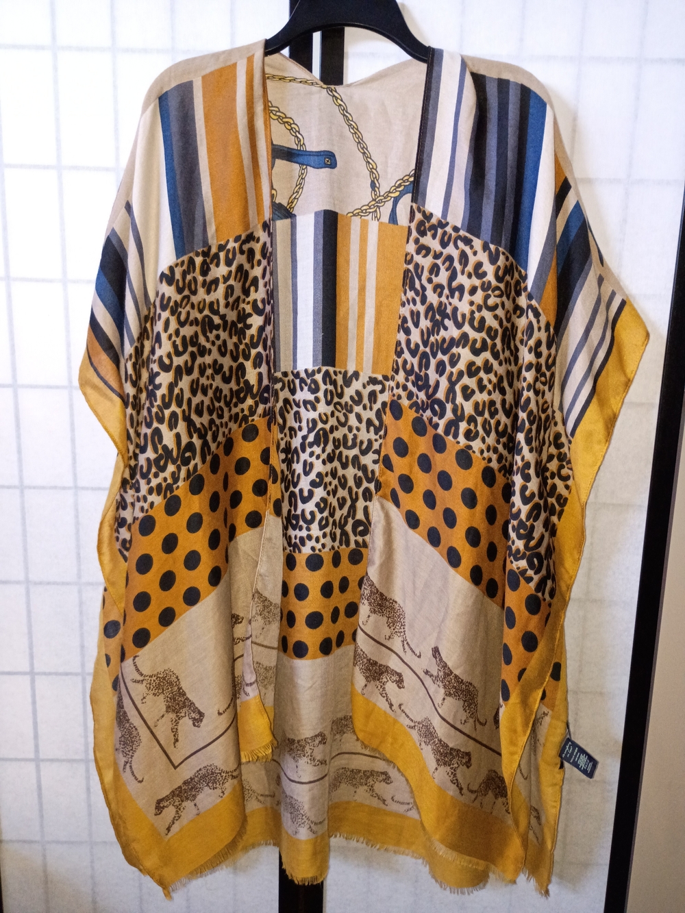 Do everything in love Mixed-Print Kimono/Cover-up